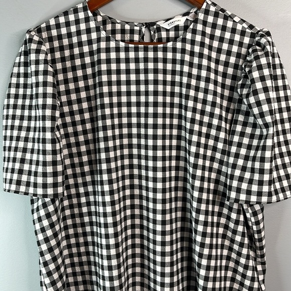 Signature Reitmans Seersucker Gingham Plaid Blouse Puff Sleeve Black White XXL - Picture 3 of 13
